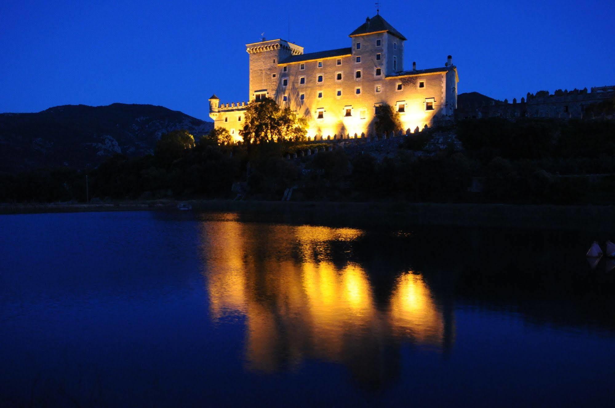 Castell De Riudabella Leilighet Vimbodi I Poblet Eksteriør bilde